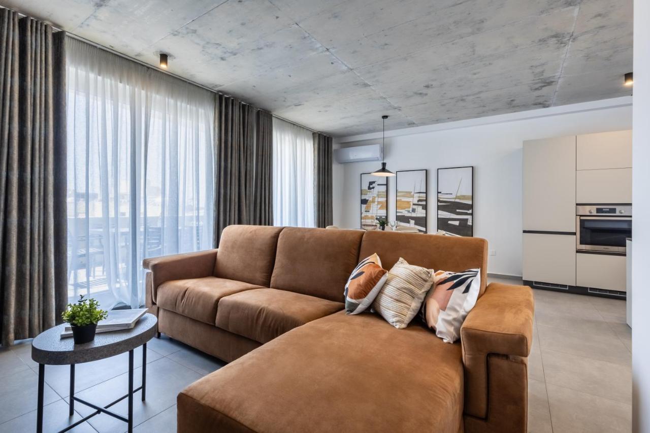 Seaside Luxury In Pembroke St Julians Apartment Екстериор снимка